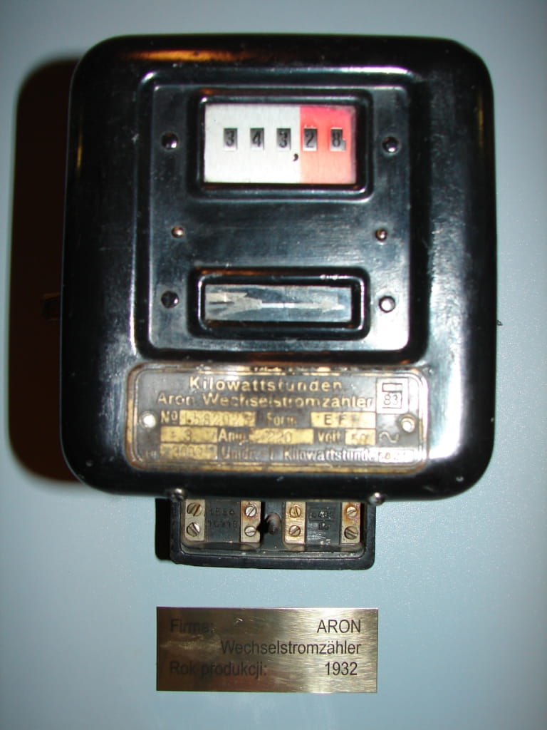 Zdjęcia starego licznika energii elektrycznej 4
