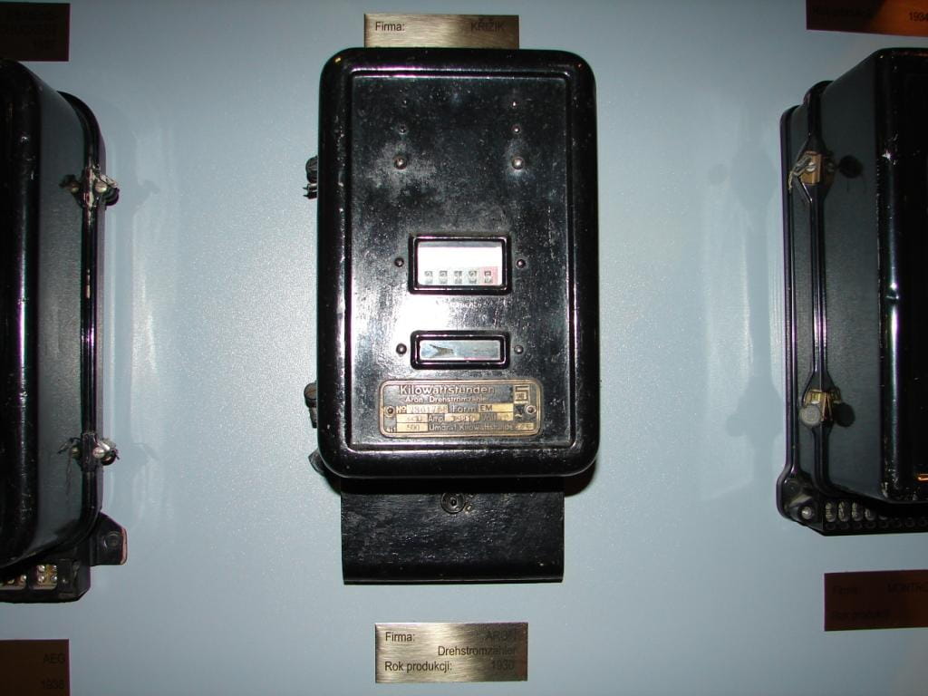 Zdjęcia starego licznika energii elektrycznej 2